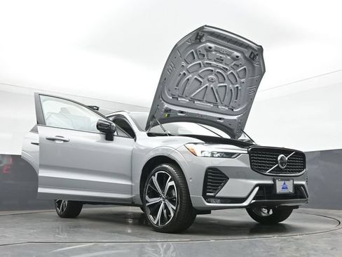 Used 2024 Volvo XC60 B5 Ultimate w/ Climate Package AWD/4WD image 56