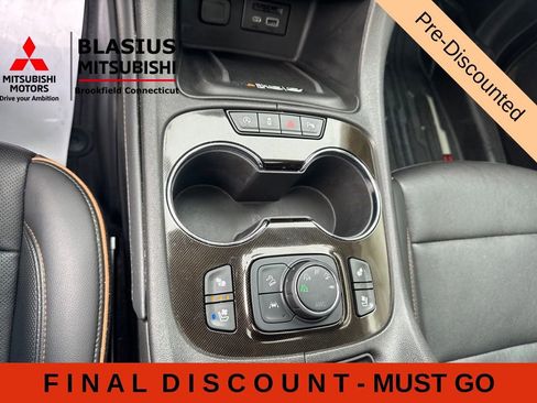 Used 2023 GMC Acadia AT4 w/ GMC Pro Grade Package AWD/4WD image 29