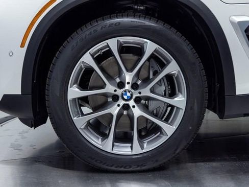 New 2026 BMW X5 xDrive50e image 26
