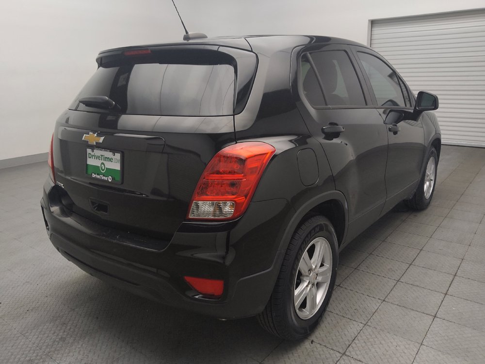 Used 2020 Chevrolet Trax LS w/ Tint and Cruise Package FWD image 9