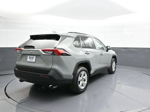 Certified 2020 Toyota RAV4 XLE w/ Convenience Package AWD/4WD image 6