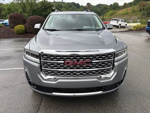 Used 2023 GMC Acadia Denali w/ Denali Ultimate Package AWD/4WD image 8