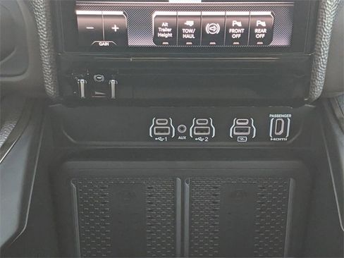 New 2026 RAM 3500 Longhorn image 16