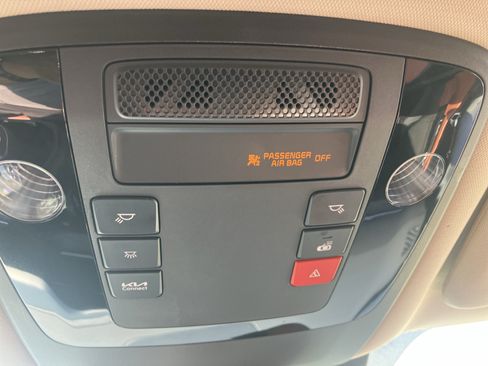 Used 2024 Kia Carnival SX FWD image 31