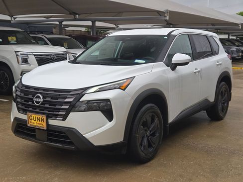 New 2026 Nissan Rogue SV FWD image 7
