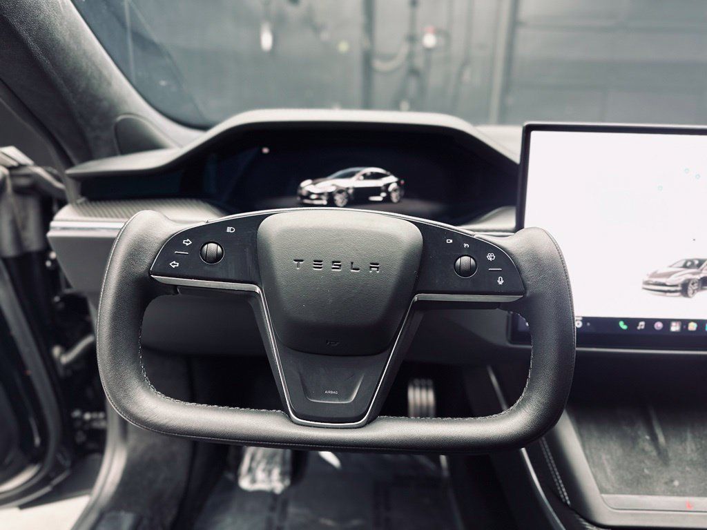 Used 2022 Tesla Model S Plaid AWD/4WD image 26