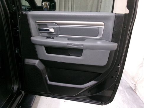 Used 2018 RAM 1500 Big Horn AWD/4WD image 34