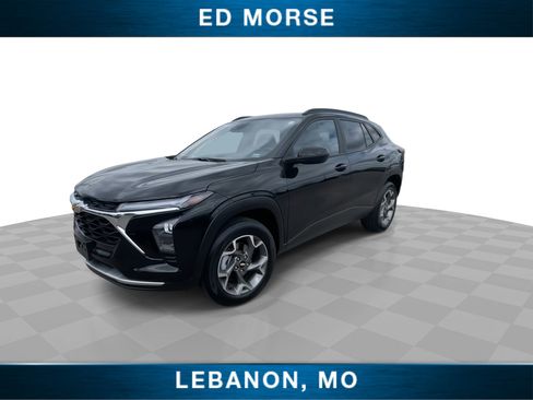 Certified 2025 Chevrolet Trax LT w/ LT Convenience Package FWD image 4