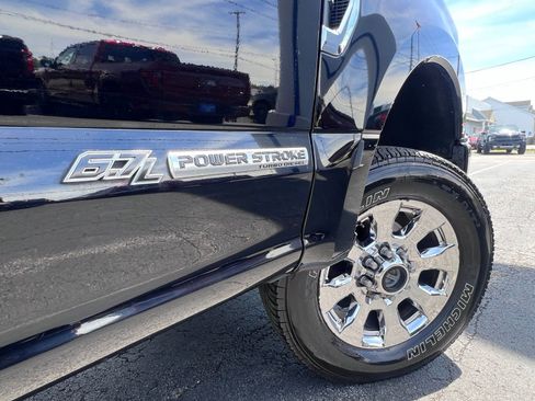 Used 2018 Ford F250 Lariat w/ Lariat Ultimate Package AWD/4WD image 17