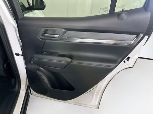 Used 2026 GMC Terrain Elevation FWD image 30