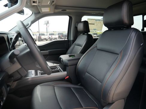 New 2026 Ford F250 Lariat w/ Black Appearance Package AWD/4WD image 18