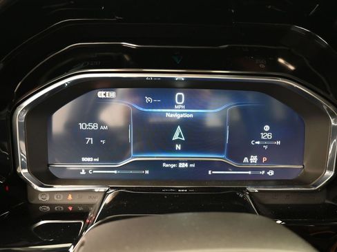 Used 2025 Chevrolet Silverado 1500 LT Trail Boss w/ Convenience Package II image 27