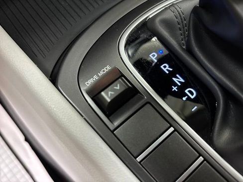 Used 2024 Hyundai Kona SEL image 28