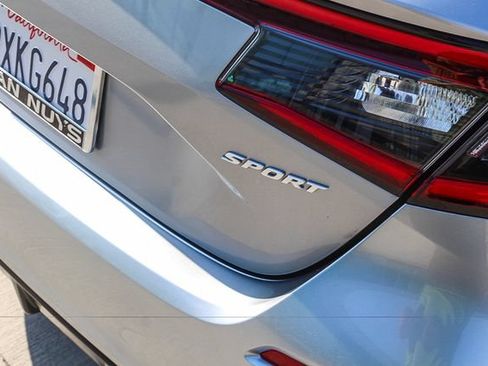 Used 2022 Honda Civic Sport image 12