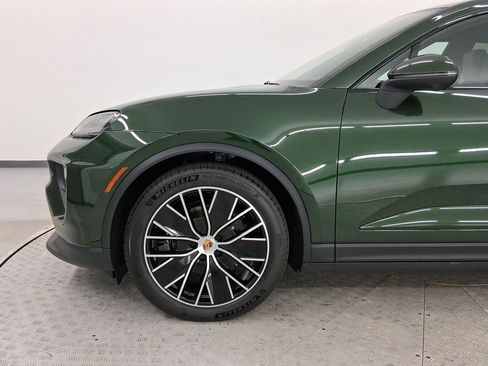 Used 2026 Porsche Macan image 22