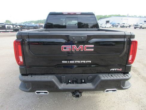 New 2026 GMC Sierra 1500 AT4 w/ AT4 Premium Package AWD/4WD image 5