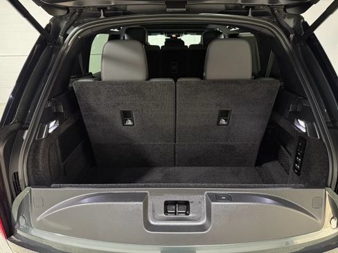 Used 2024 Land Rover Range Rover Long Wheelbase SE AWD/4WD image 67