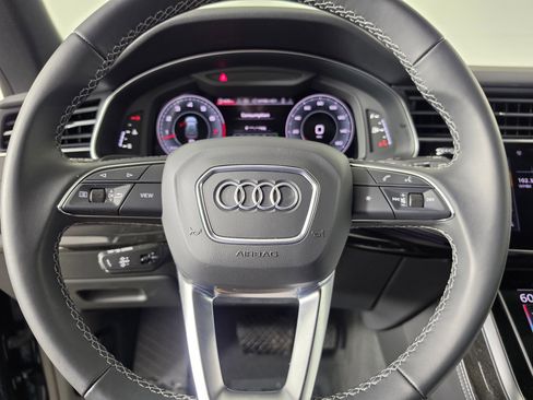 Used 2025 Audi Q8 Premium Plus w/ Premium Plus Package AWD/4WD image 24