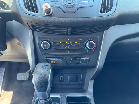 Used 2019 Ford Escape S FWD image 33