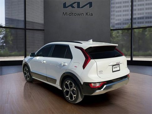 Certified 2025 Kia Niro EX Touring image 5