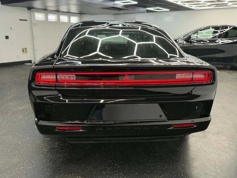 Used 2025 Dodge Charger Daytona R/T w/ Quick Order Package 25M R/T image 5