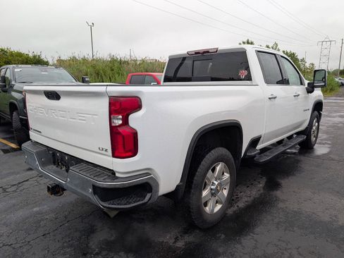 Used 2022 Chevrolet Silverado 2500 LTZ w/ LTZ Plus Package AWD/4WD image 6