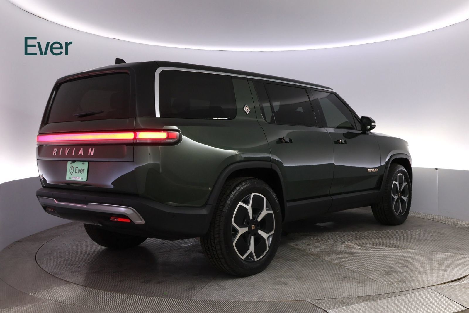 Used 2023 Rivian R1S Adventure Quad AWD/4WD image 3