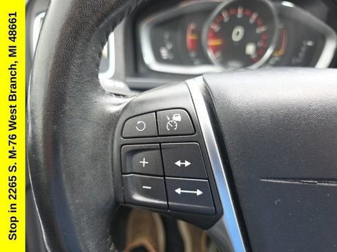 Used 2018 Volvo S60 T5 Dynamic w/ Vision Package FWD image 21
