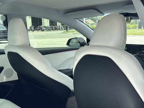 Used 2025 Tesla Model 3 Long Range RWD image 22