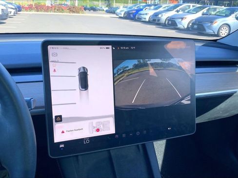 Used 2023 Tesla Model 3 Standard Range image 18