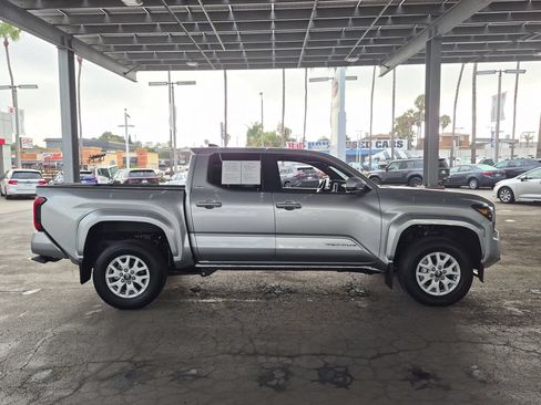 Used 2026 Toyota Tacoma SR5 RWD image 5