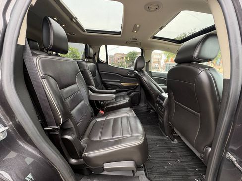 Used 2019 GMC Acadia Denali w/ Technology Package AWD/4WD image 26