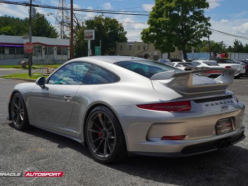 Used 2015 Porsche 911 GT3 RWD image 5