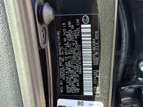 Used 2024 Lexus ES 300h w/ Premium Package FWD image 35