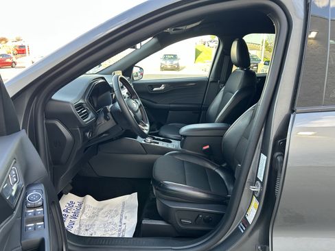 Used 2025 Ford Escape ST-Line AWD/4WD image 14