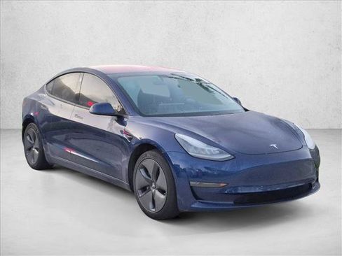 Used 2018 Tesla Model 3 Mid Range RWD image 3