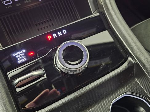 New 2026 Jeep Grand Cherokee Altitude AWD/4WD image 32