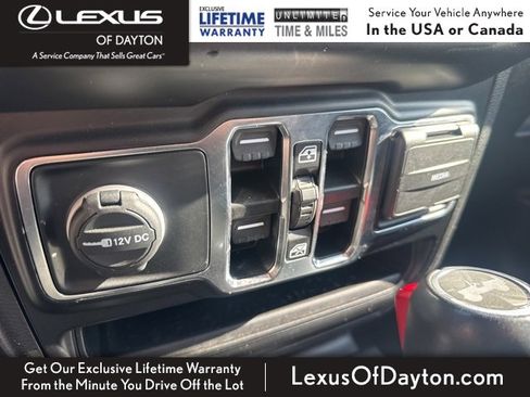 Used 2021 Jeep Wrangler Unlimited Sahara image 26