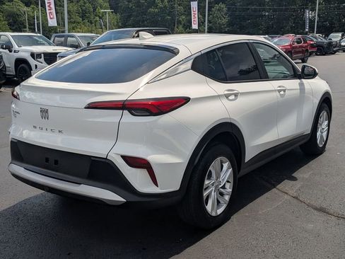 New 2025 Buick Envista Preferred image 4