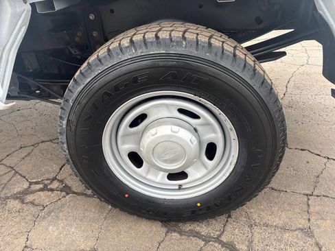 Used 2020 Ford F250 XL w/ Power Equipment Group image 4