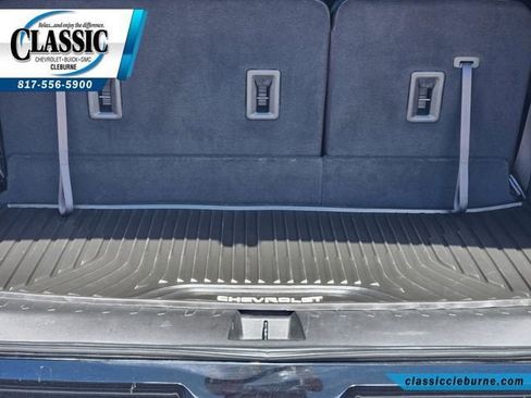 Used 2023 Chevrolet Traverse Premier image 63