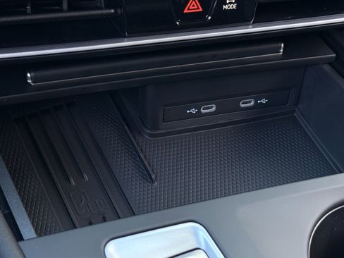 New 2026 Volkswagen Atlas SE image 16