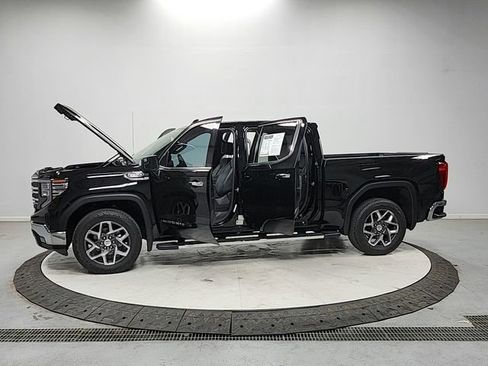 Used 2023 GMC Sierra 1500 SLT w/ SLT Premium Package image 12