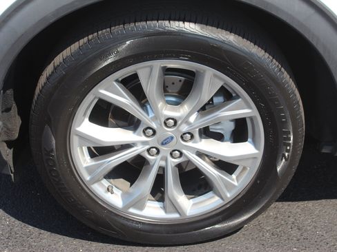 Used 2020 Ford Explorer Limited AWD/4WD image 11