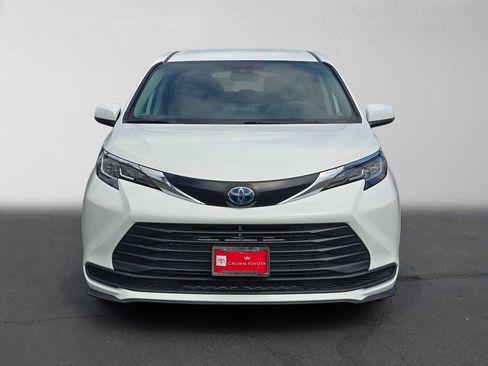 Used 2023 Toyota Sienna LE FWD image 8