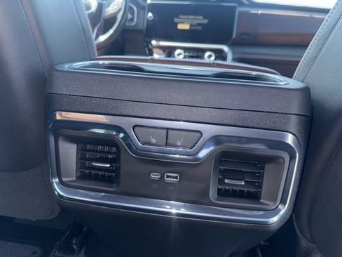 Used 2023 GMC Sierra 1500 Denali Ultimate AWD/4WD image 18