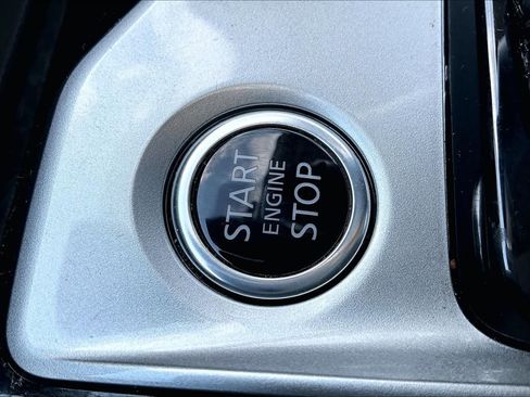 Used 2024 Nissan Altima 2.5 SV FWD image 31