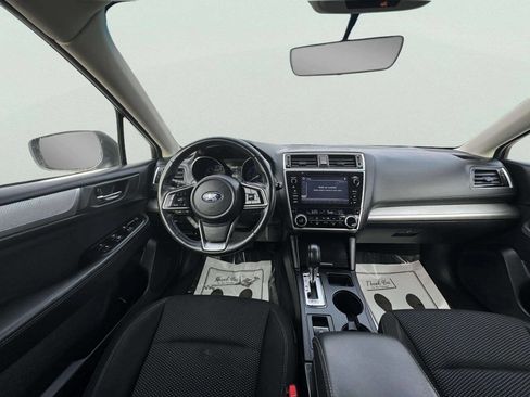 Used 2018 Subaru Outback 2.5i Premium image 17