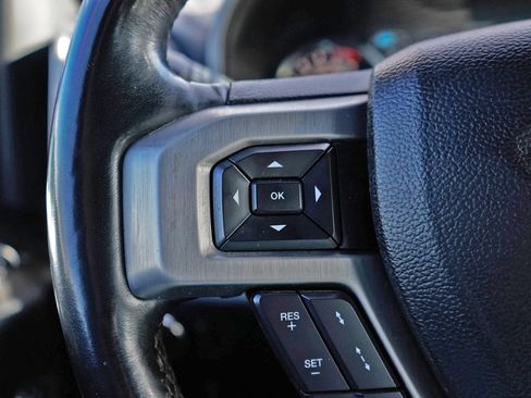 Used 2018 Ford F150 Platinum w/ Equipment Group 701A Luxury AWD/4WD image 12