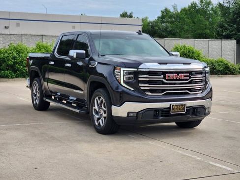 Used 2023 GMC Sierra 1500 SLT RWD image 3